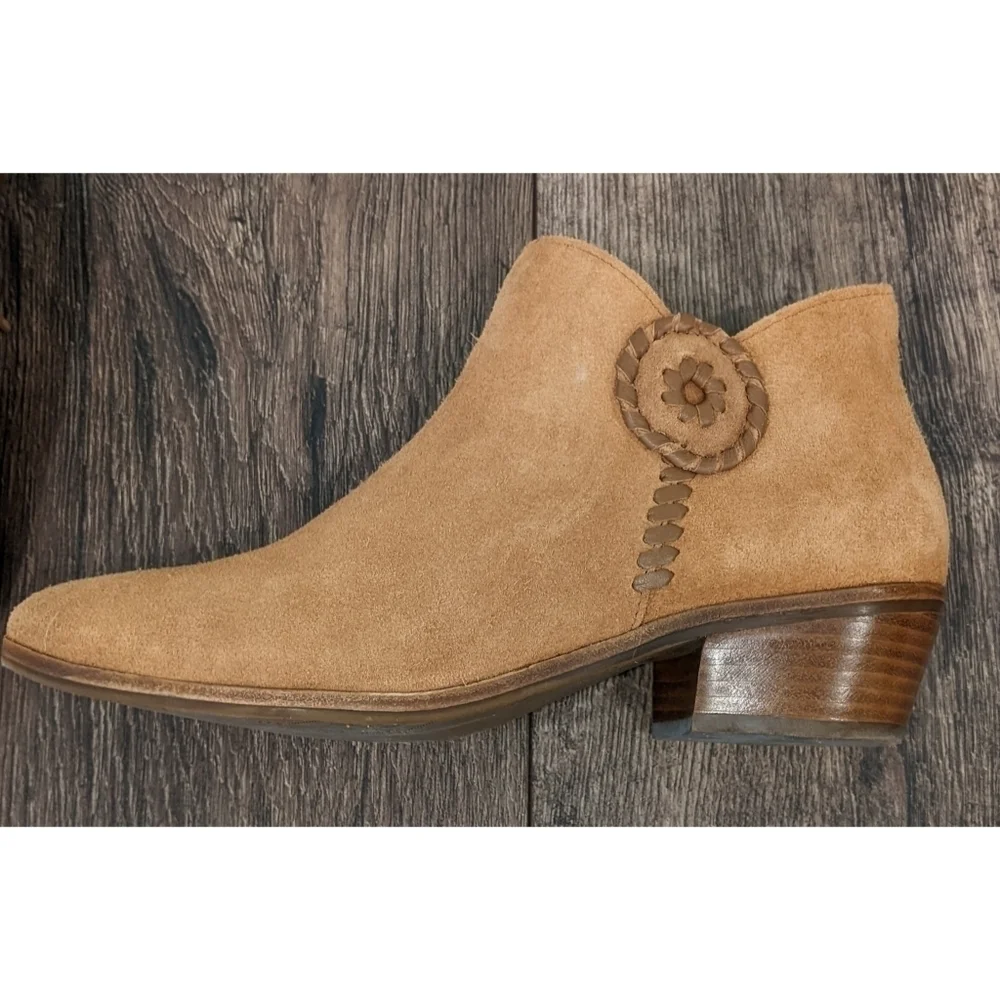 Jack Rogers Peyton Tan Suede Ankle Boots Size 8